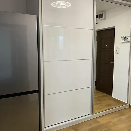 Turquoise Nerva Traian Lägenhet *