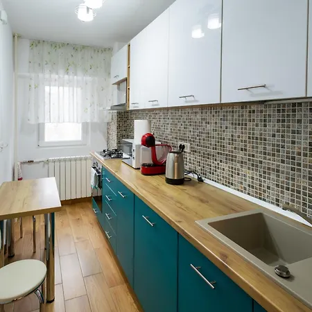 Turquoise Nerva Traian *