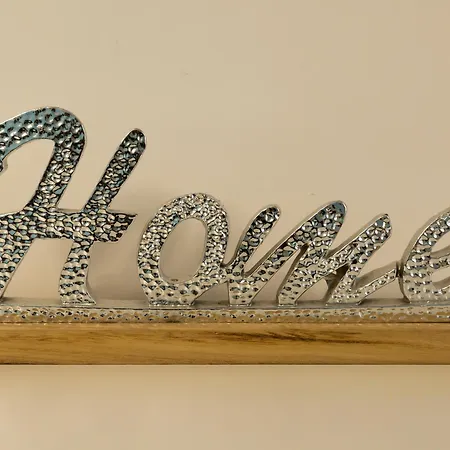 Turquoise Nerva Traian Apartman *