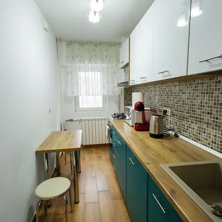 Turquoise Nerva Traian Boekarest