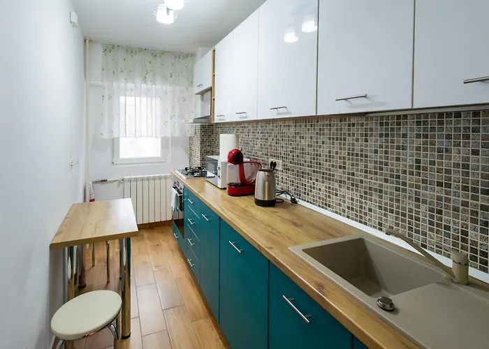 Turquoise Nerva Traian *