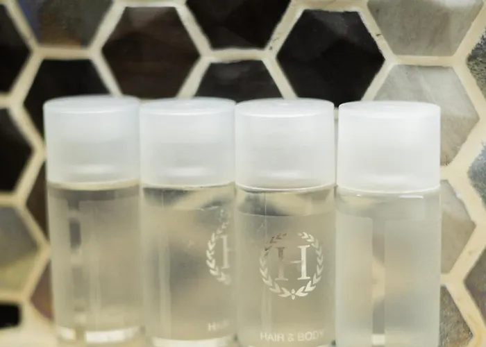 Turquoise Nerva Traian Apartman *