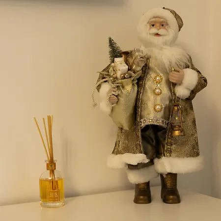 Turquoise Nerva Traian Apartment *