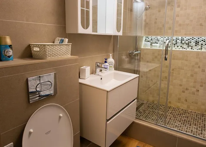 Turquoise Nerva Traian *