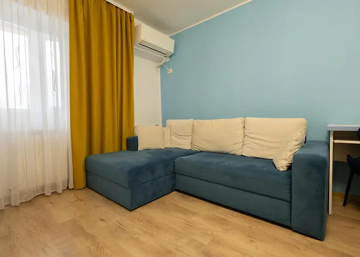 Turquoise Nerva Traian *