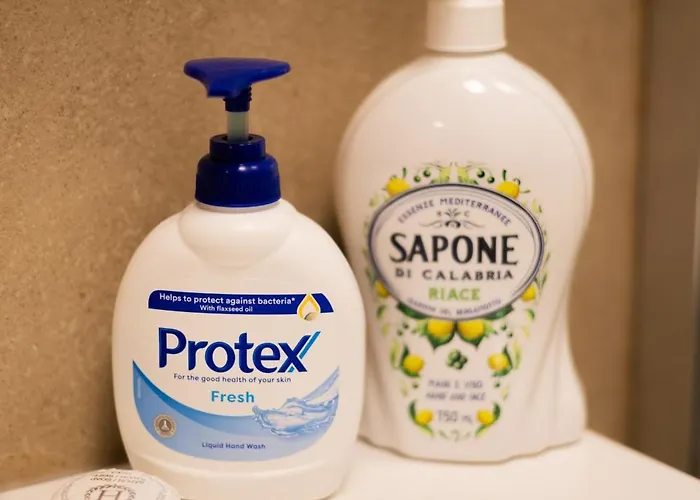 Turquoise Nerva Traian Lägenhet *